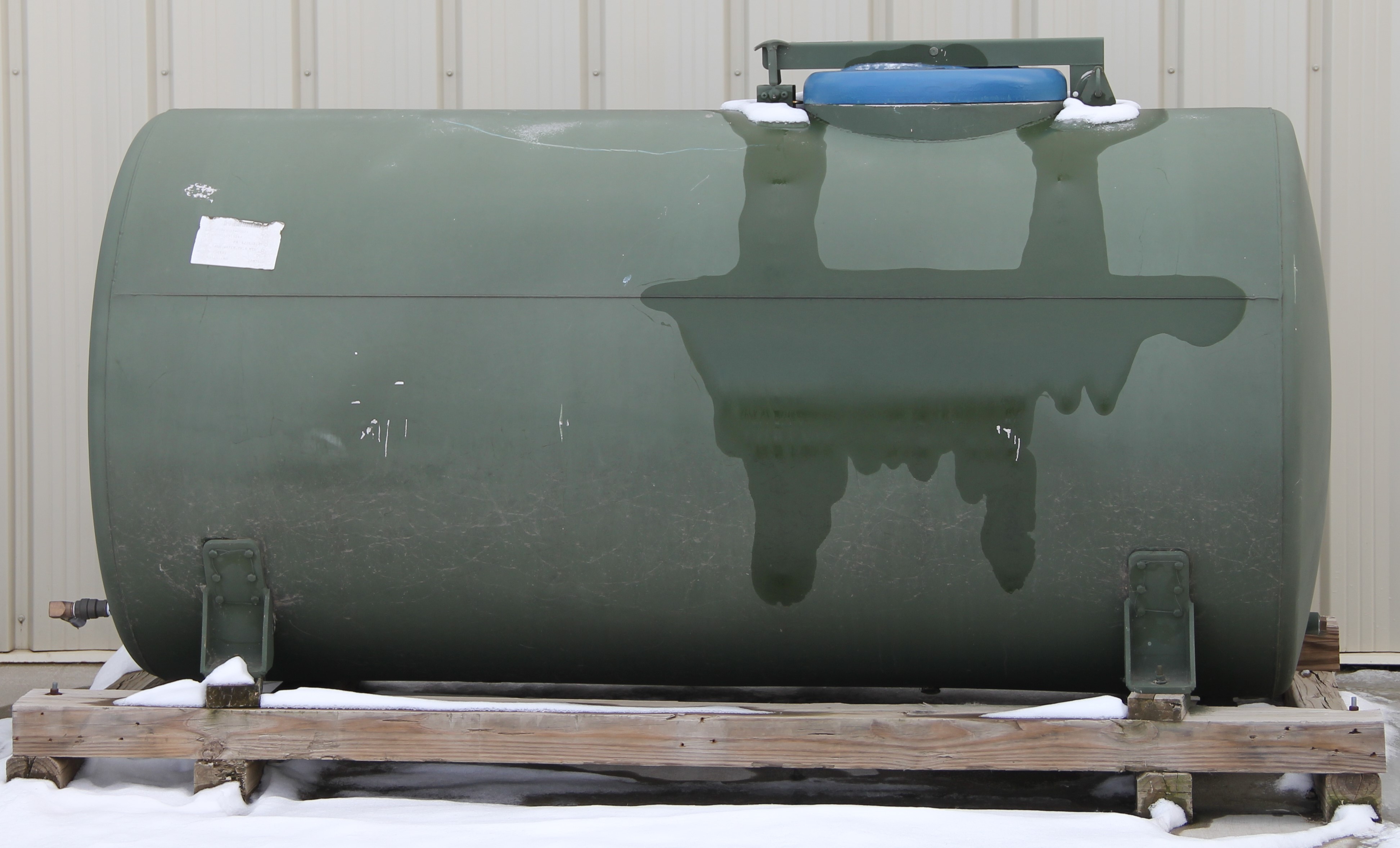 Water Tank (425 Gallon)